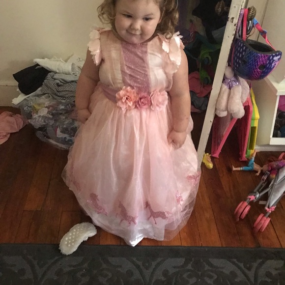 Meet your Posher, Alexa - Picture 3 of 8